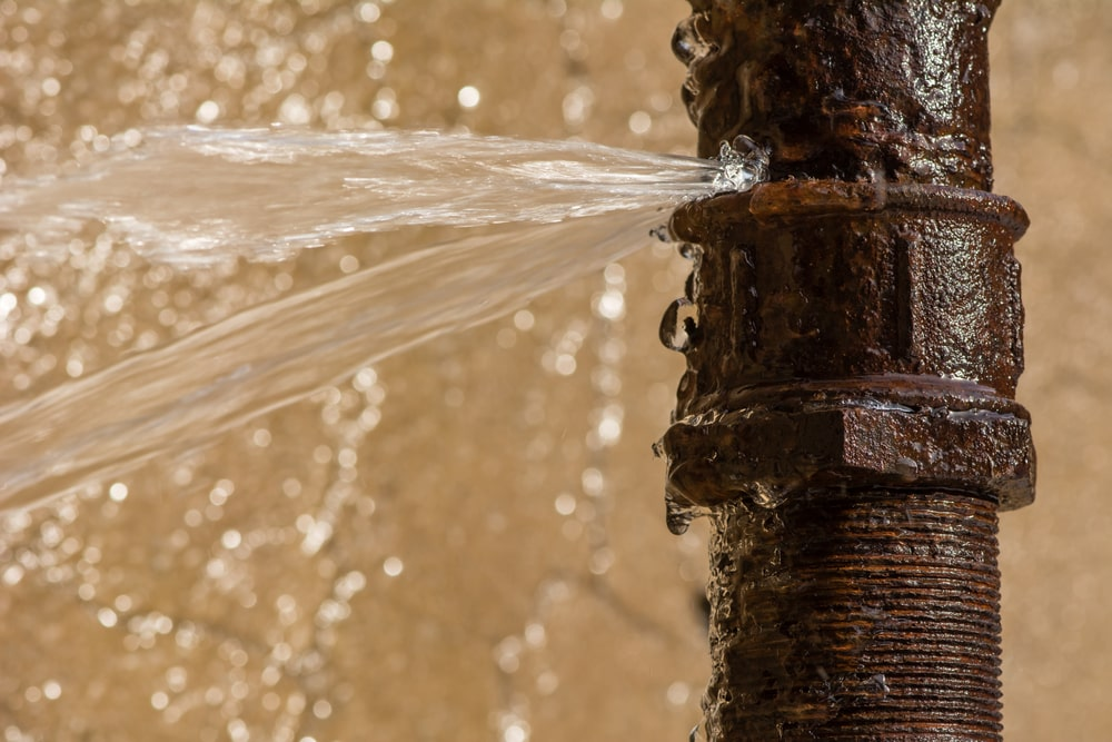 Leaky pipe